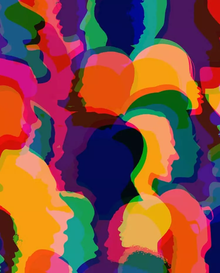 Vorlage_Hochkant Kopf-Umrisse in verschiedenen Farben. Foto: pixabay|geralt