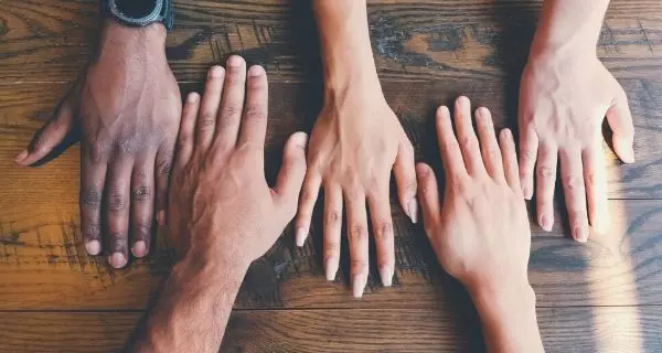 Wahlthemen Integration und Zuwanderung. Symbolbild: unsplash.com/Clay Banks Wahlthemen Integration und Zuwanderung. Symbolbild: unsplash.com/Clay Banks