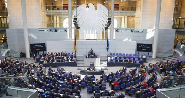 Blick ins Plenum des Bundestages. Foto: Deutscher Bundestag/Thomas Trutschel/photothek.net Blick ins Plenum des Bundestages. Foto: Deutscher Bundestag/Thomas Trutschel/photothek.net