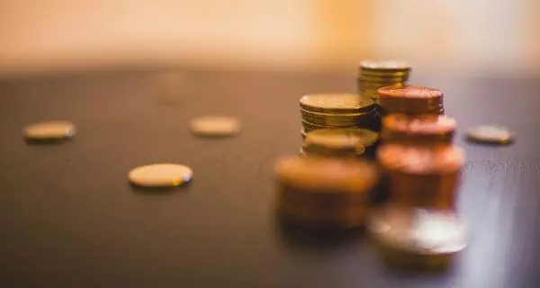 Wahlthemen Wirtschaft, Steuern und Finanzen. Symbolbild via Canva. Wahlthemen Wirtschaft, Steuern und Finanzen. Symbolbild via Canva.