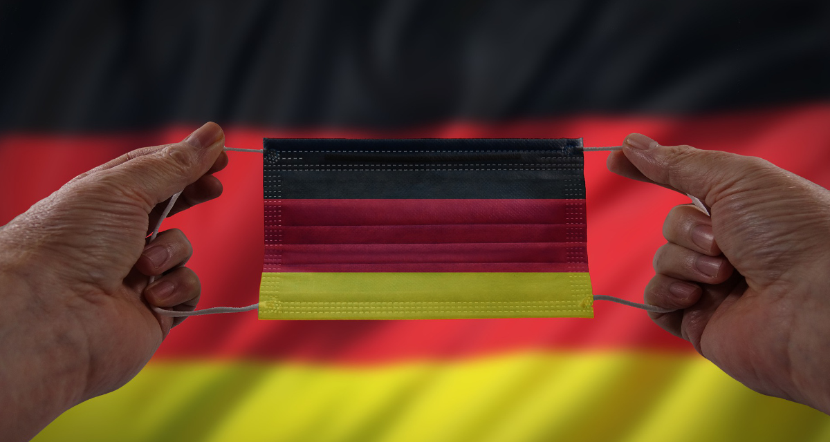 Symbolbild Maske in Deutschlandfarben. Foto: Gerd Altmann, pixabay.com, 5499711